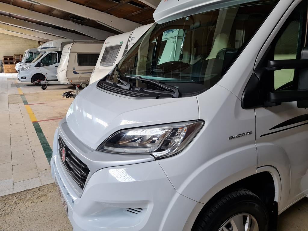 Locatie voor campers, caravans..., Particulier