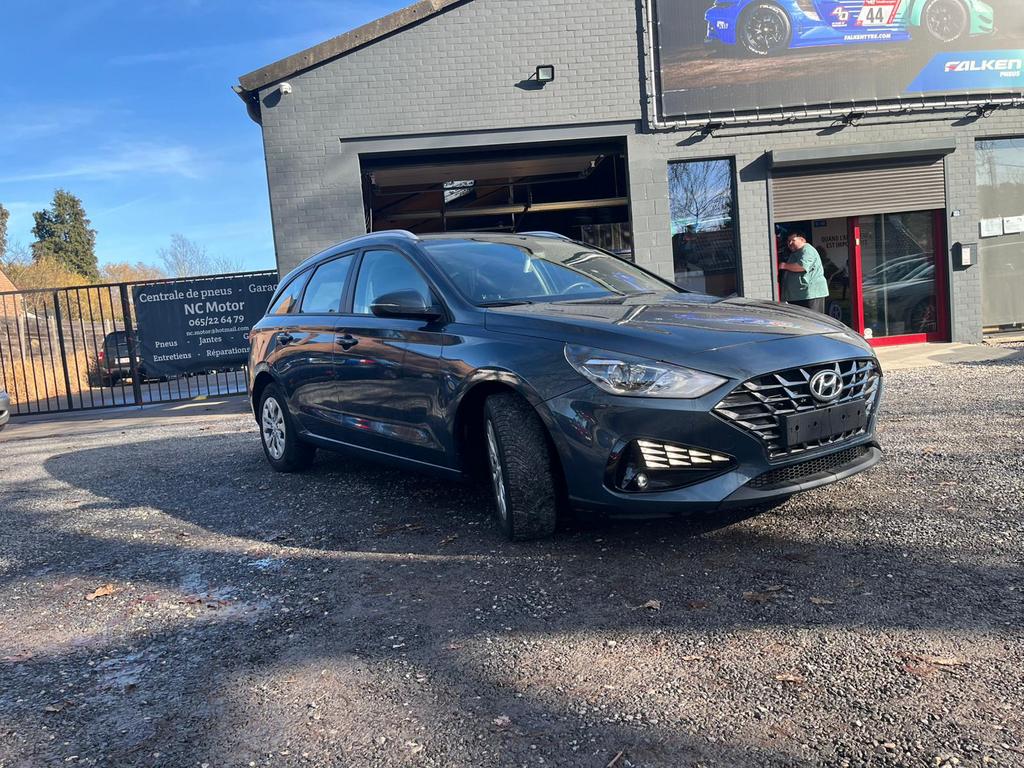 Hyundai i30 sw 1000 Automaat, Stof, Blauw, Bedrijf, 3 cilinders