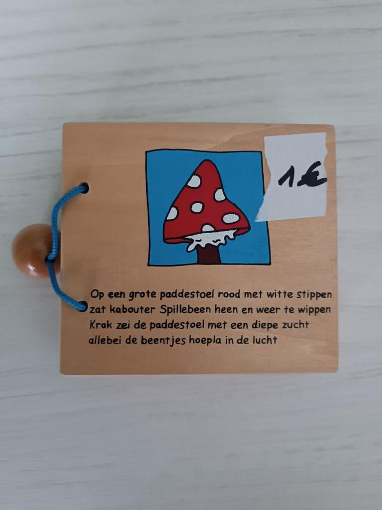 Recueil de chansons en bois, Livres, Enlèvement