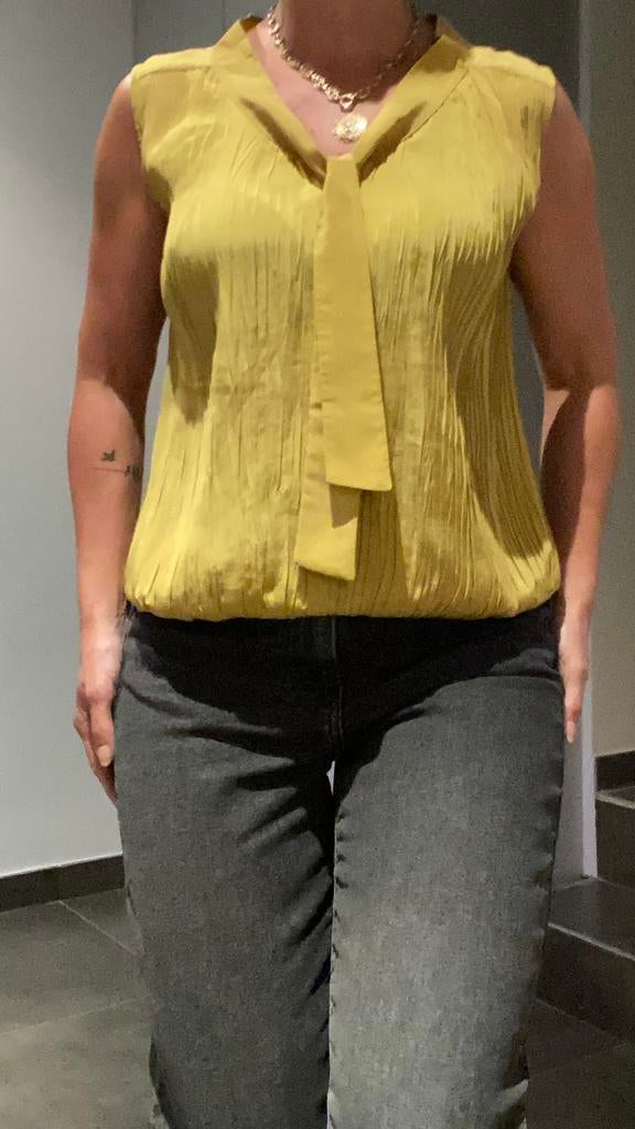 Topje Liu-Jo maat M, Kleding | Dames, Maat 38/40 (M), Geel, Ophalen of Verzenden, Zo goed als nieuw