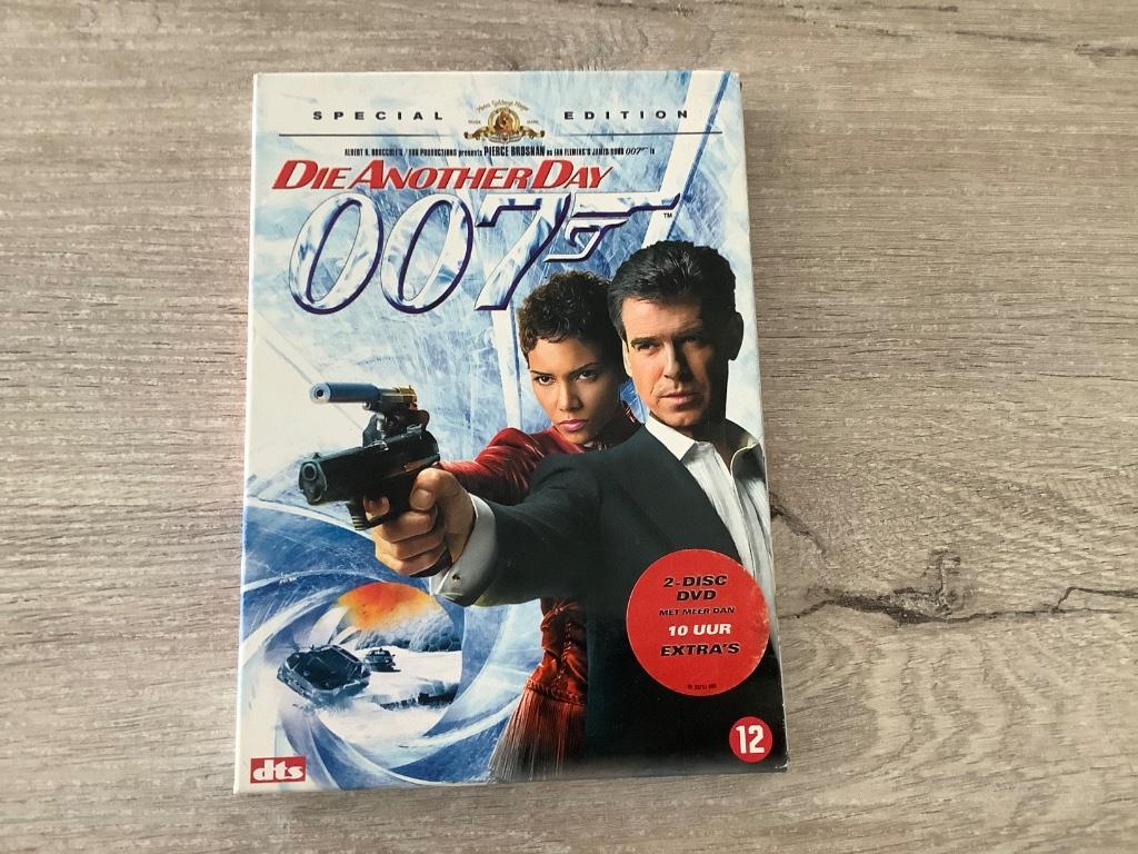 James Bond 007: Die another day DVD (2003), Cd's en Dvd's, Dvd's | Actie, Zo goed als nieuw, Actie, Vanaf 12 jaar, Ophalen of Verzenden