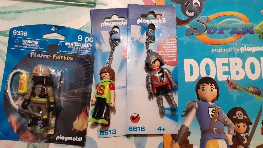 Playmobil 2 sleutelhangers  ridder, jongen / brandweerman, Ophalen of Verzenden, Nieuw
