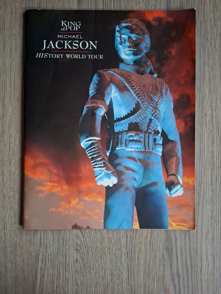 Michael Jackson HIStory Worldtour programma large., Boeken, Ophalen of Verzenden, Gelezen