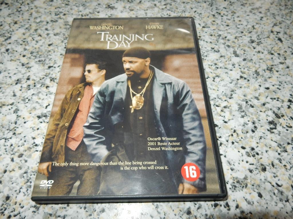 nr.2180- Dvd: training day - actie, Cd's en Dvd's, Dvd's | Actie, Actie, Vanaf 16 jaar, Ophalen of Verzenden