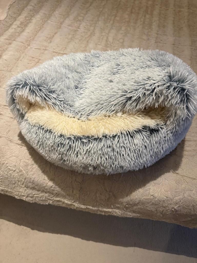 CatBed – voor kat of kleine hond (60 cm), Ophalen of Verzenden, Nieuw, Pluche