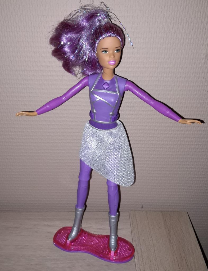 Mattel Barbie met hoverboard, Ophalen of Verzenden, Gebruikt, Barbie