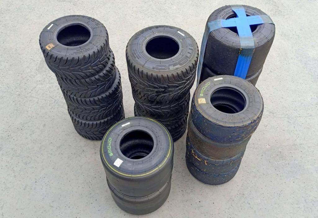 KART Banden, Sport en Fitness, Ophalen of Verzenden, Zo goed als nieuw, Onderdelen Kart