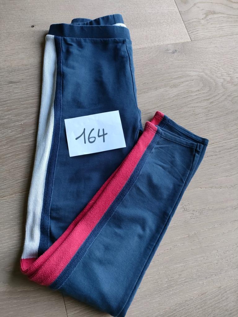 sportieve broek Tommy Hilfiger blauw maat 164, Enfants & Bébés, Vêtements enfant | Taille 164, Pantalon, Enlèvement ou Envoi, Tommy Hilfiger