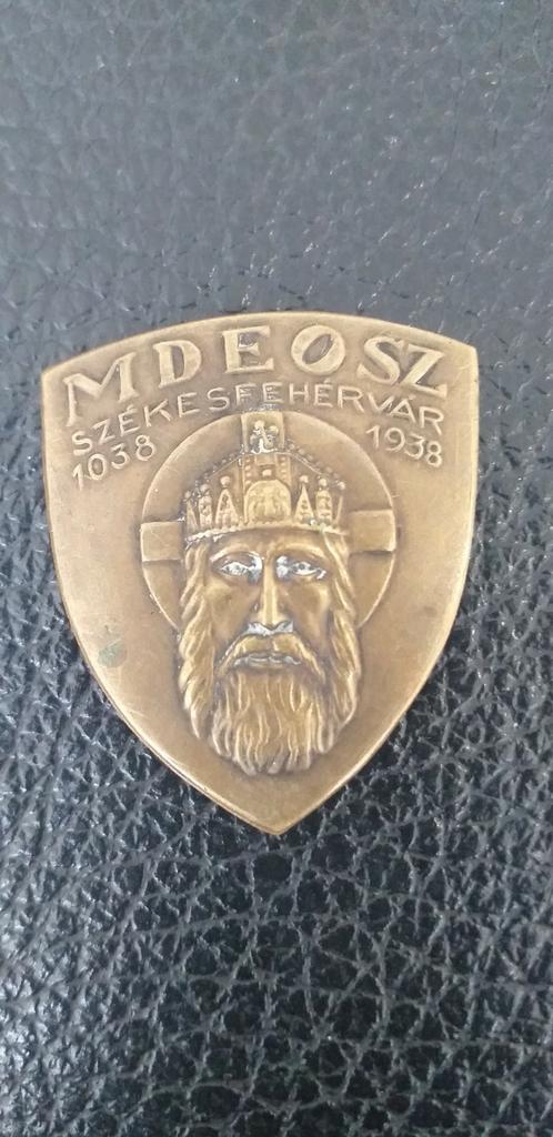 1038-1938 /Hongaarse Metalen badge., Ophalen of Verzenden