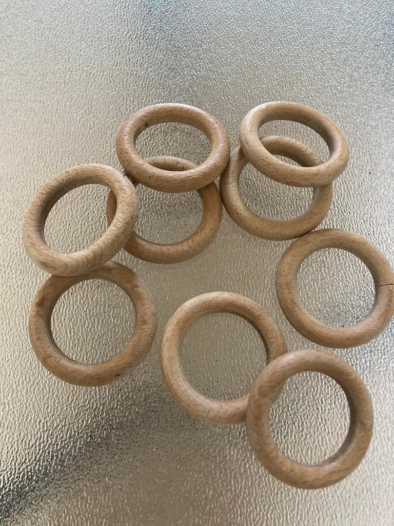 9 houten gordijnringen, Ophalen of Verzenden, Zo goed als nieuw