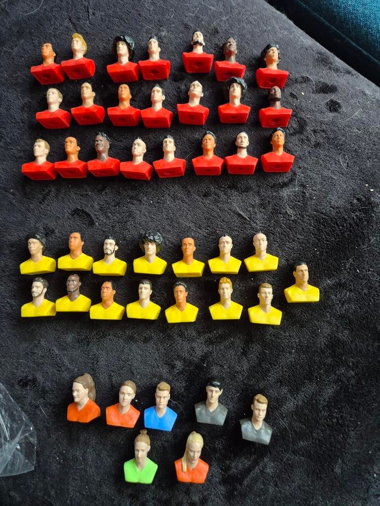 Plastieken figuurtjes sport voetbal, Envoi
