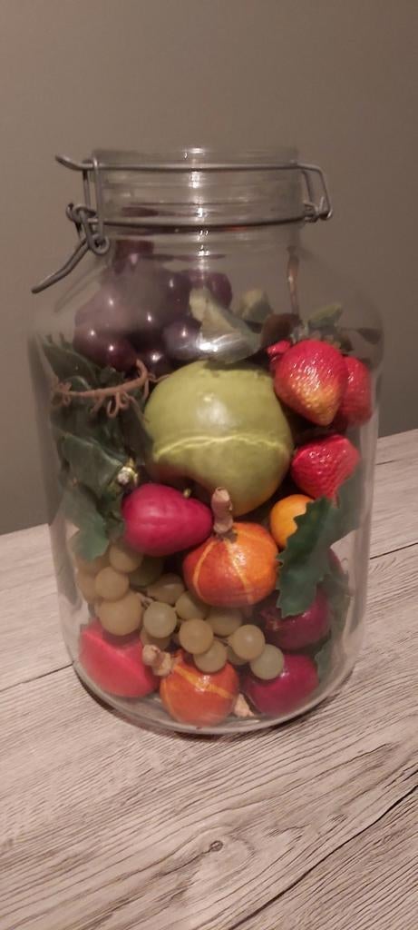 Glazen bokaal met sierfruit, Ophalen, Zo goed als nieuw
