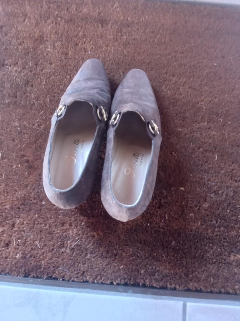 Schoenen dames Loretti  (Maat: 36), Kleding | Dames, Schoenen, Ophalen, Zo goed als nieuw, Bruin