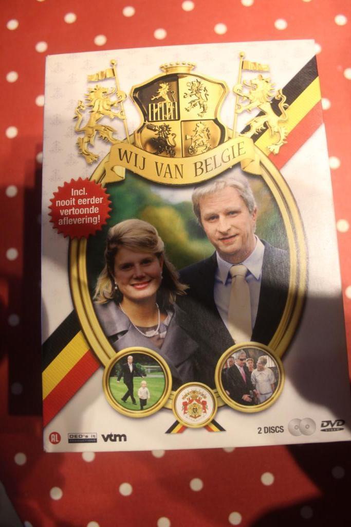 Wij van Belgie           vlaamse serie over het koningshuis!, Tous les âges, Enlèvement ou Envoi, Comme neuf, Comédie