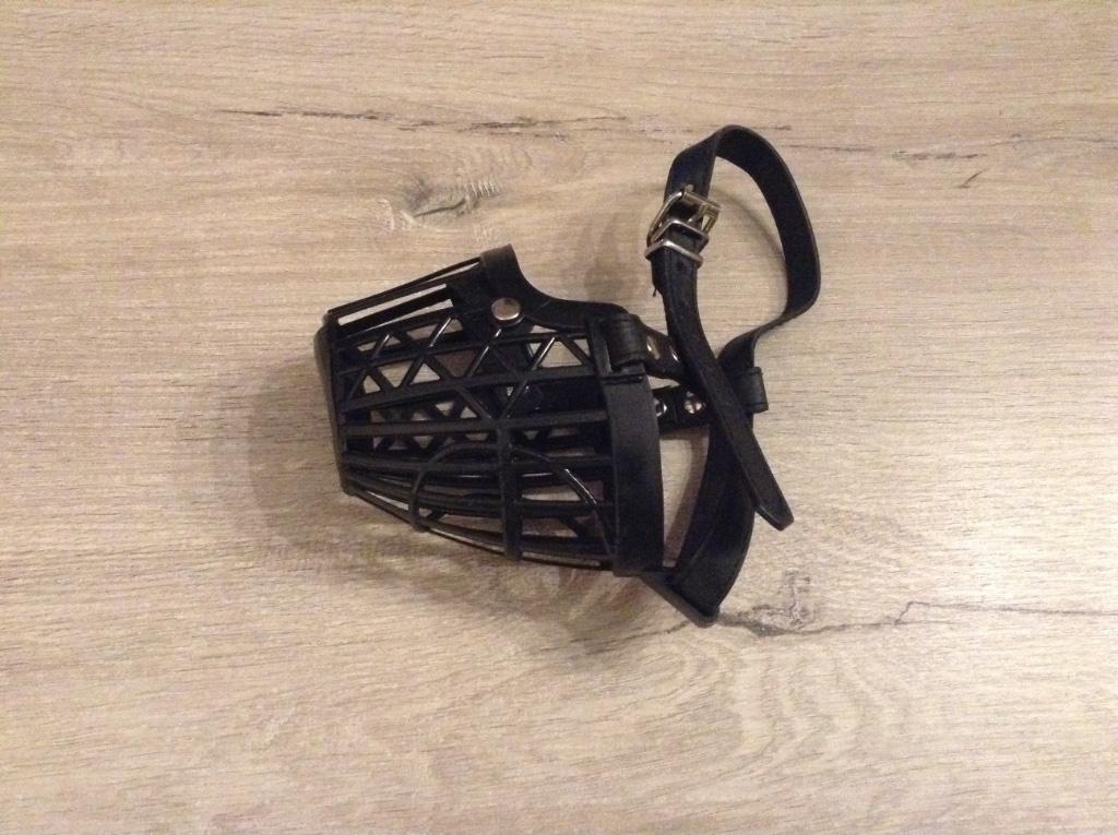 Muselière en plastique pour chien (petite), Animaux & Accessoires, Enlèvement ou Envoi, Comme neuf
