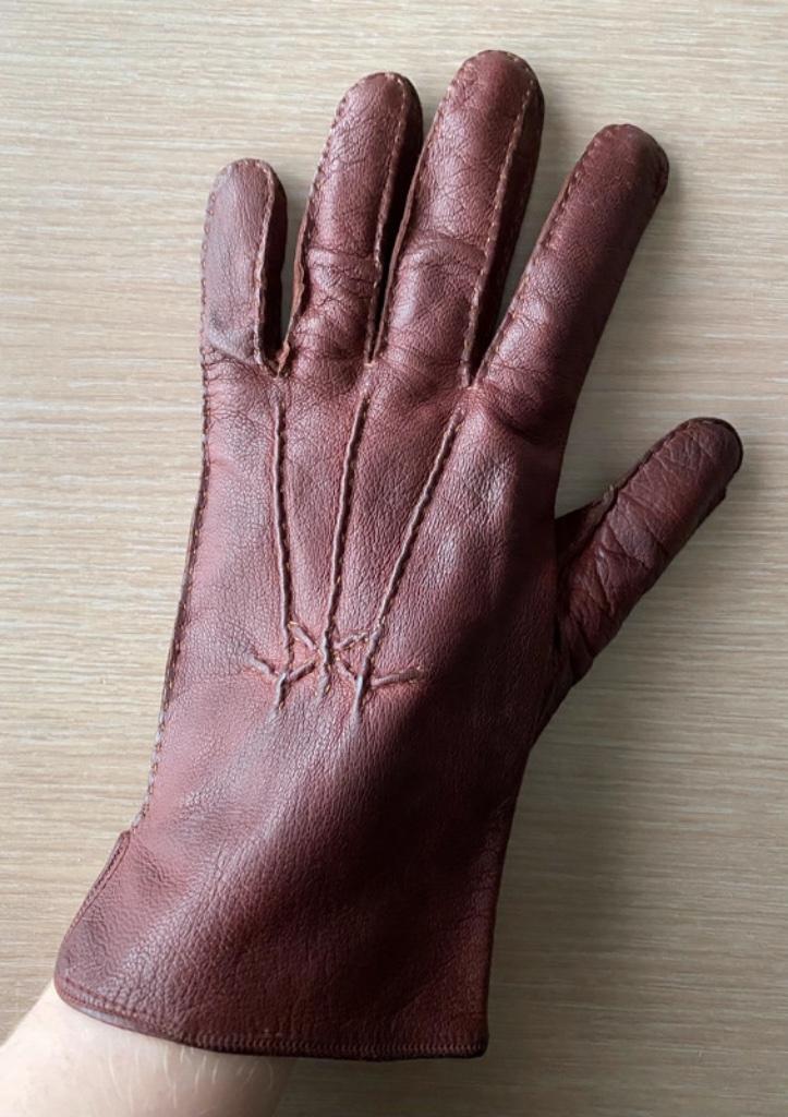 Bruine vintage handschoenen, Envoi, Porté, Gants