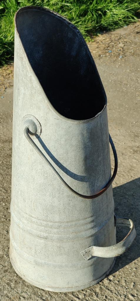 Gegalvaniseerde kuipen en andere items, Ophalen, Gebruikt, Metaal, Balkon