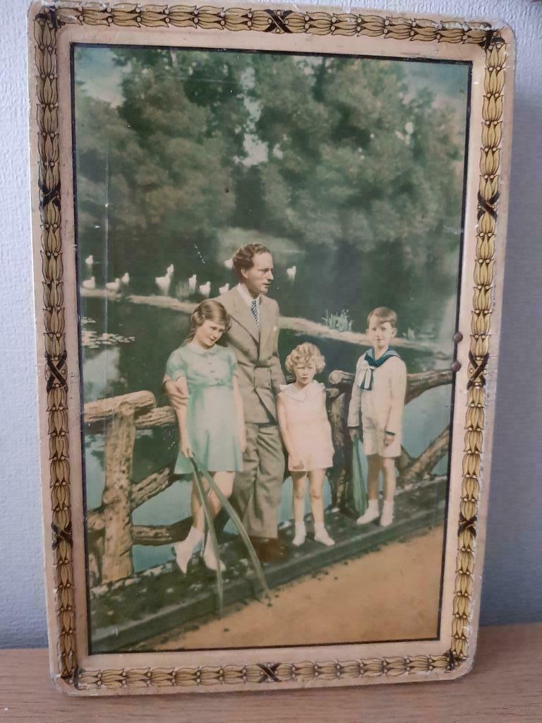 Mooi blik Koning Leopold III met zijn kinderen, Verzamelen, Ophalen of Verzenden, Gebruikt, Overige typen