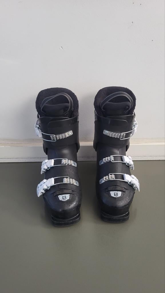 Junior ski boots Salomon maat 24/24.5, Sport en Fitness, Skiën en Langlaufen, Ophalen, Ski, Salomon