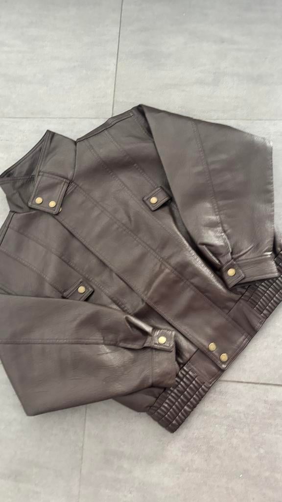 Veste similicuir brun motard, Vêtements | Femmes, Blousons sans Manches, Enlèvement ou Envoi, Neuf, Taille 36 (S), Brun