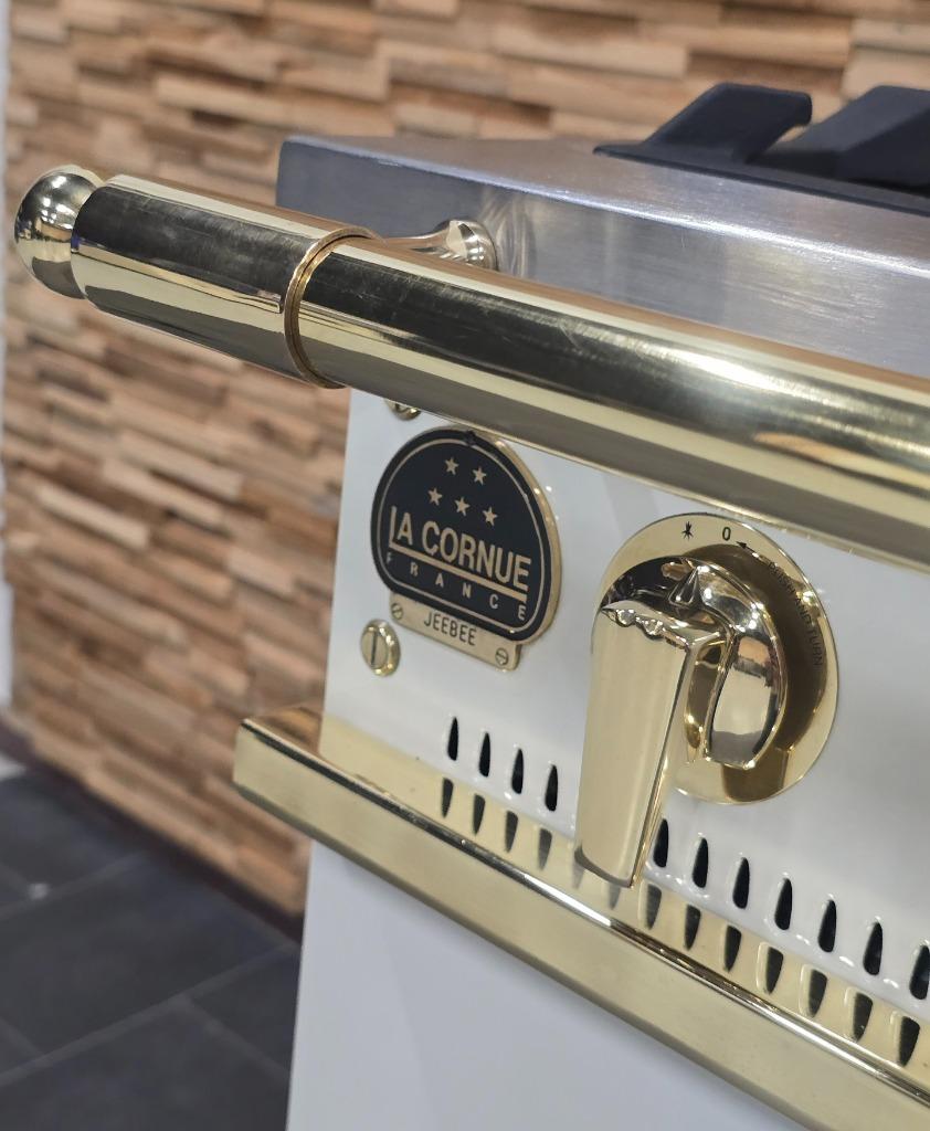 🔥 Poêle de luxe La Cornue Chateau 120 cm crème avec laiton, Gaz, Classe énergétique A ou plus économe, Enlèvement ou Envoi, Comme neuf