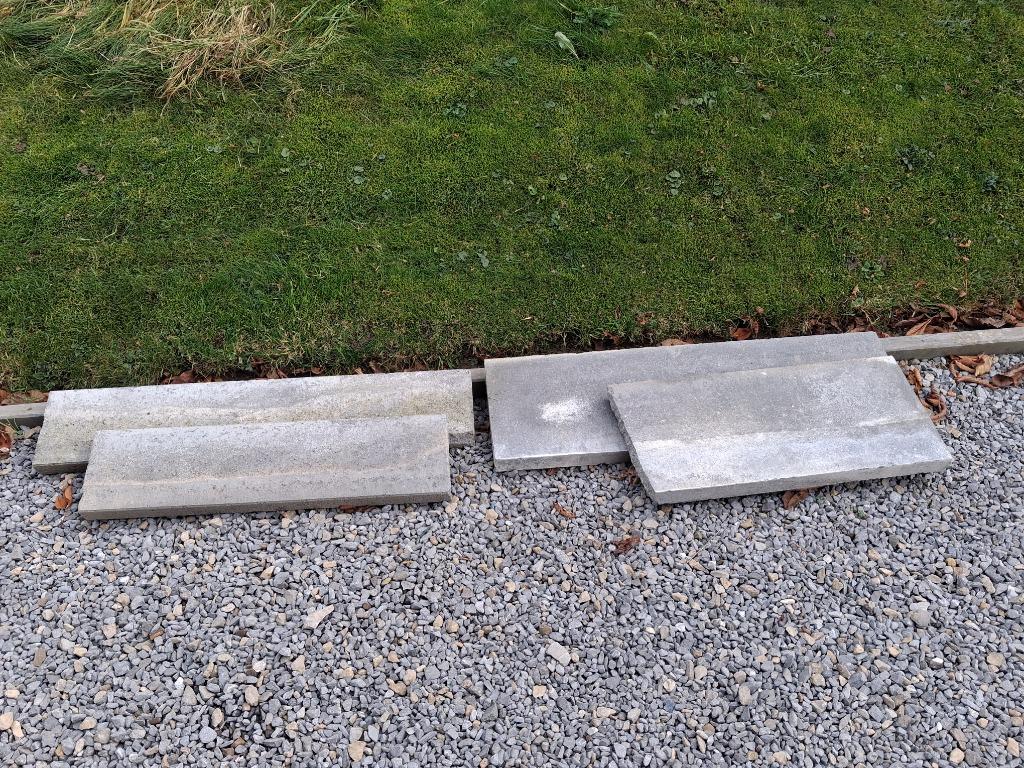 Bordures béton hauteur 30cm et 20cm sur 3m40, Enlèvement, 25 cm ou plus, 25 à 50 cm, 200 cm ou plus