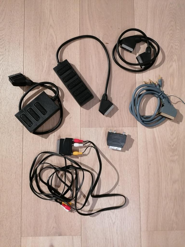 Set scartkabels en adapters, Audio, Tv en Foto, Audiokabels en Televisiekabels, Ophalen, Gebruikt, Minder dan 2 meter, Scartkabel