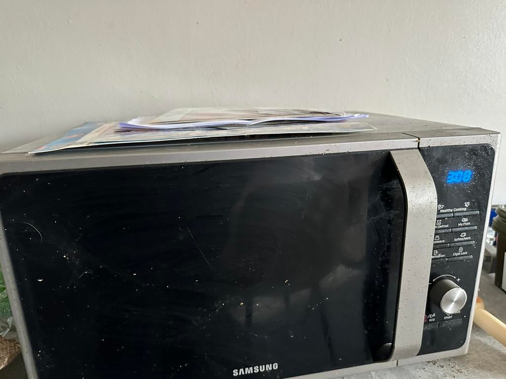 Samsung microgolfoven, Elektronische apparatuur, Microgolfovens, Ophalen, Zo goed als nieuw, Microgolfoven