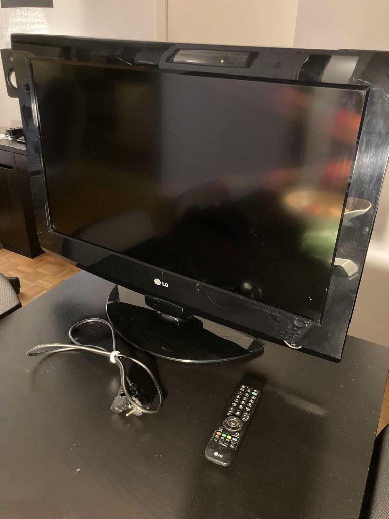 Télévision LG 32 pouces (80cm), TV, Hi-fi & Vidéo, Télévisions, LCD, 80 à 100 cm, Enlèvement, Utilisé