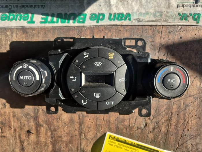 Kachel Bedieningspaneel van een Ford Fiesta, Ophalen of Verzenden, 3 maanden garantie, Gebruikt, Ford