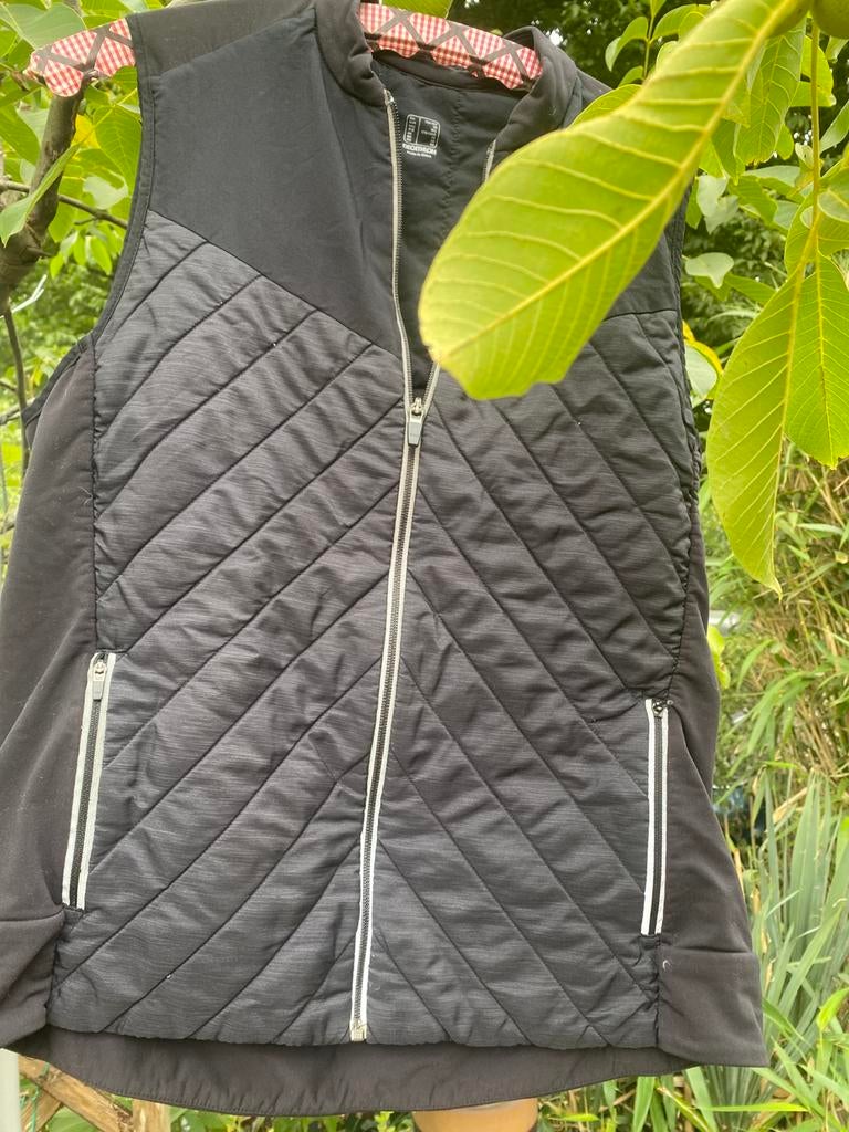 Bodywarmer en 2 sportbroeken, large, Ophalen, Zo goed als nieuw, Maat 46/48 (XL) of groter, Zwart