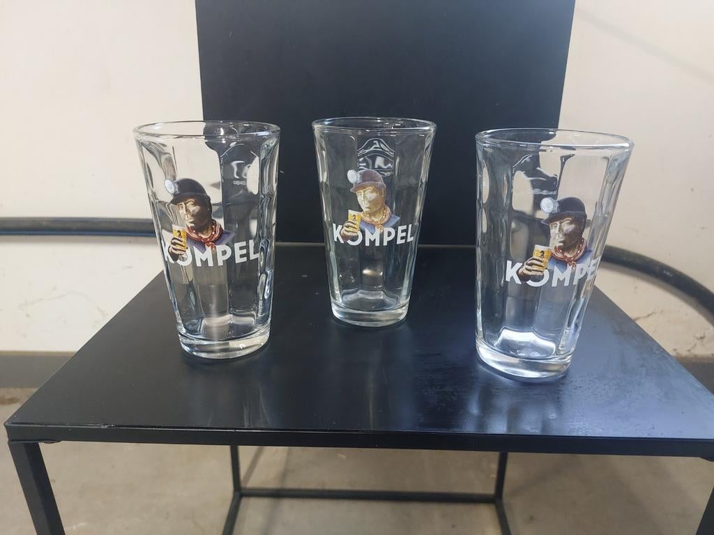 Kompel bierglazen, Ophalen of Verzenden, Zo goed als nieuw, Bierglas