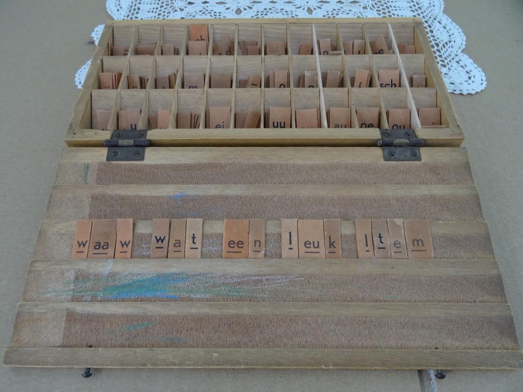 Boîte aux lettres ancienne boîte aux lettres avec lettres, Enlèvement ou Envoi