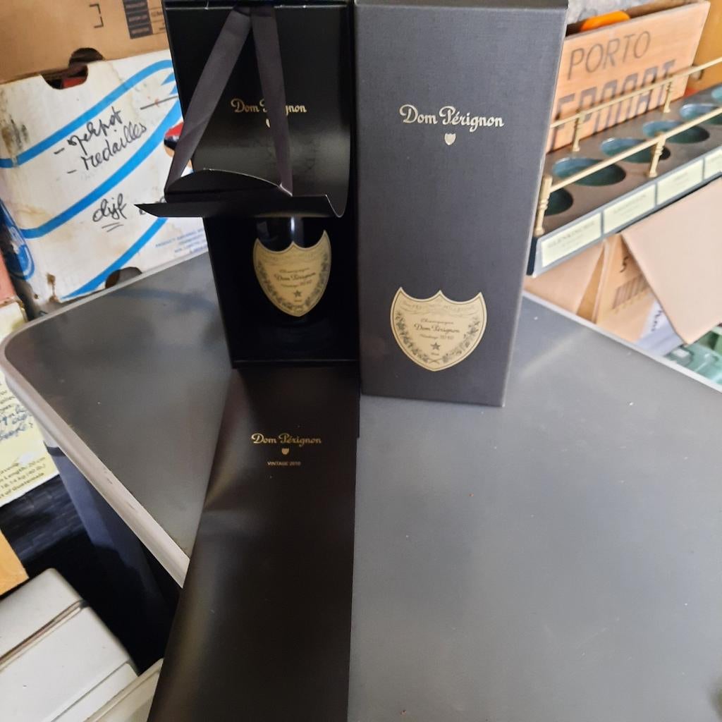 Dom Pérignon geschenkdoos + fles ( leeg ) ., Ophalen of Verzenden, Gebruikt, Champagne