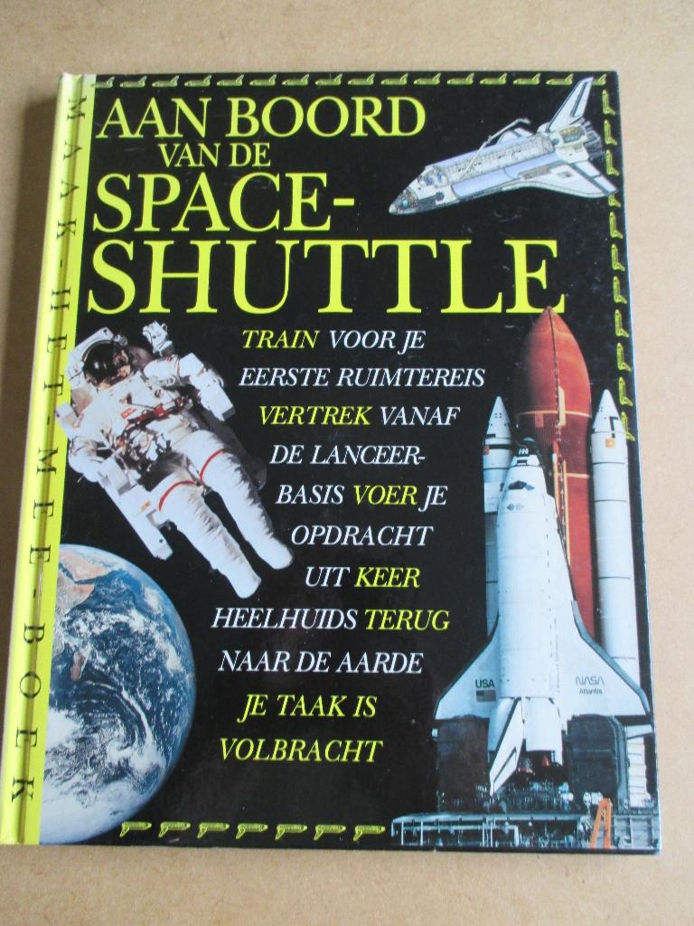boek space shuttle, Ophalen of Verzenden, Zo goed als nieuw