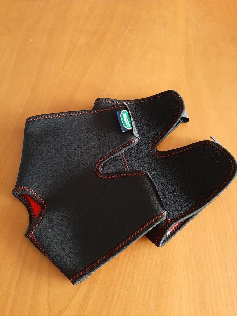 Knieband, 1 paar. Nieuw., Sports & Fitness, Produits de santé, Wellness & Bien-être, Neuf, Enlèvement ou Envoi
