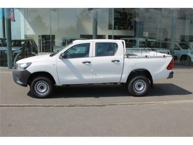 toyota hilux dc 3.0l diesel/ mt basic *only export out of eu, Auto's, 4 deurs, 171 pk, Wit, Particulier