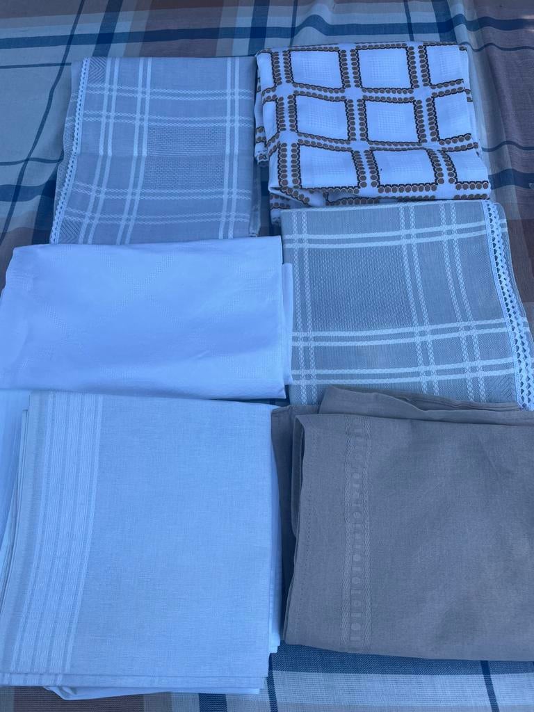 Tafelkleden 90x90 om zelf op te borduren, Enlèvement, Comme neuf
