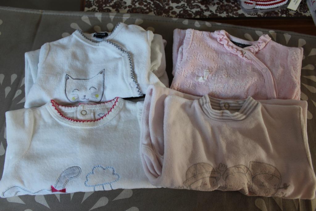 Lot de 4 pyjamas 1 mois, Enlèvement ou Envoi, Utilisé, Fille