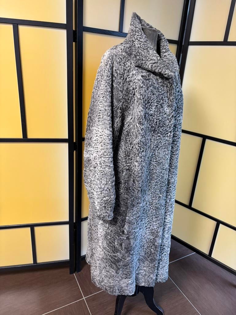 Prachtig astrakan damesmantel, Kleding | Dames, Jassen | Winter, Ophalen of Verzenden, Zo goed als nieuw, Maat 42/44 (L)
