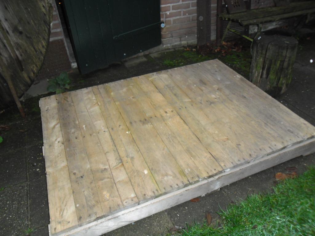 Houten vlonder . 140x105cm . Zeer degelijk, Tuin en Terras, Ophalen, Zo goed als nieuw, Hout