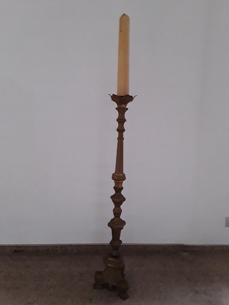 Kerkkandelaar, Ophalen, Koper of Brons