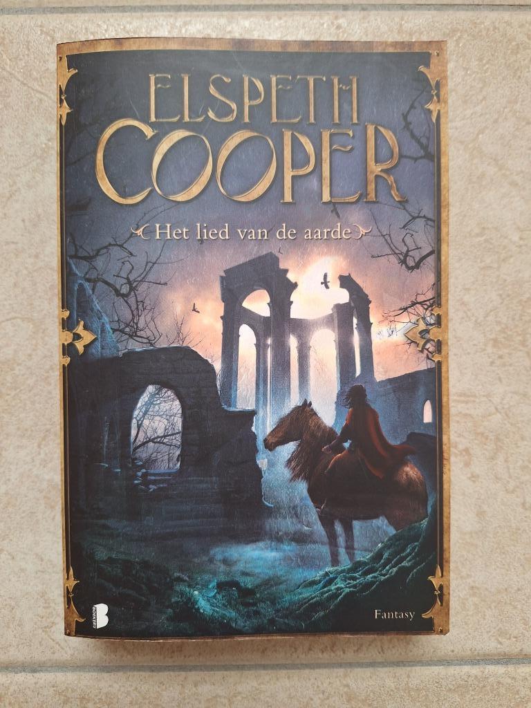 Het lied van de aarde (Elspeth Cooper), Boeken, Ophalen of Verzenden, Gelezen, Elspeth Cooper