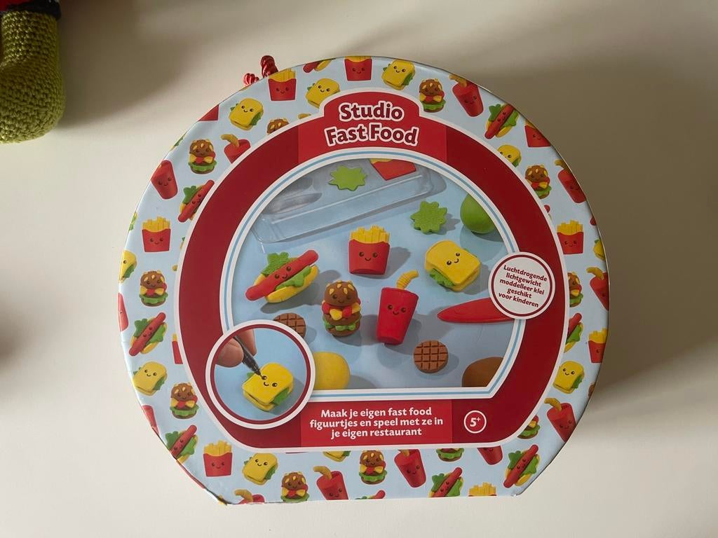 Studio fastfood knutselset nieuw, Ophalen, Zo goed als nieuw