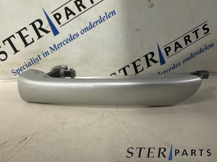 Poignée portière 4portes arrière gauche d'un Mercedes C-K, 3 mois de garantie, Utilisé, -, -