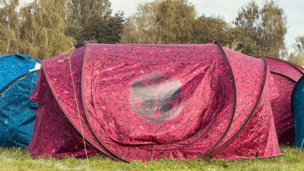 Tentes Tommorowland des 20ans, Caravans en Kamperen, Ophalen, Zo goed als nieuw