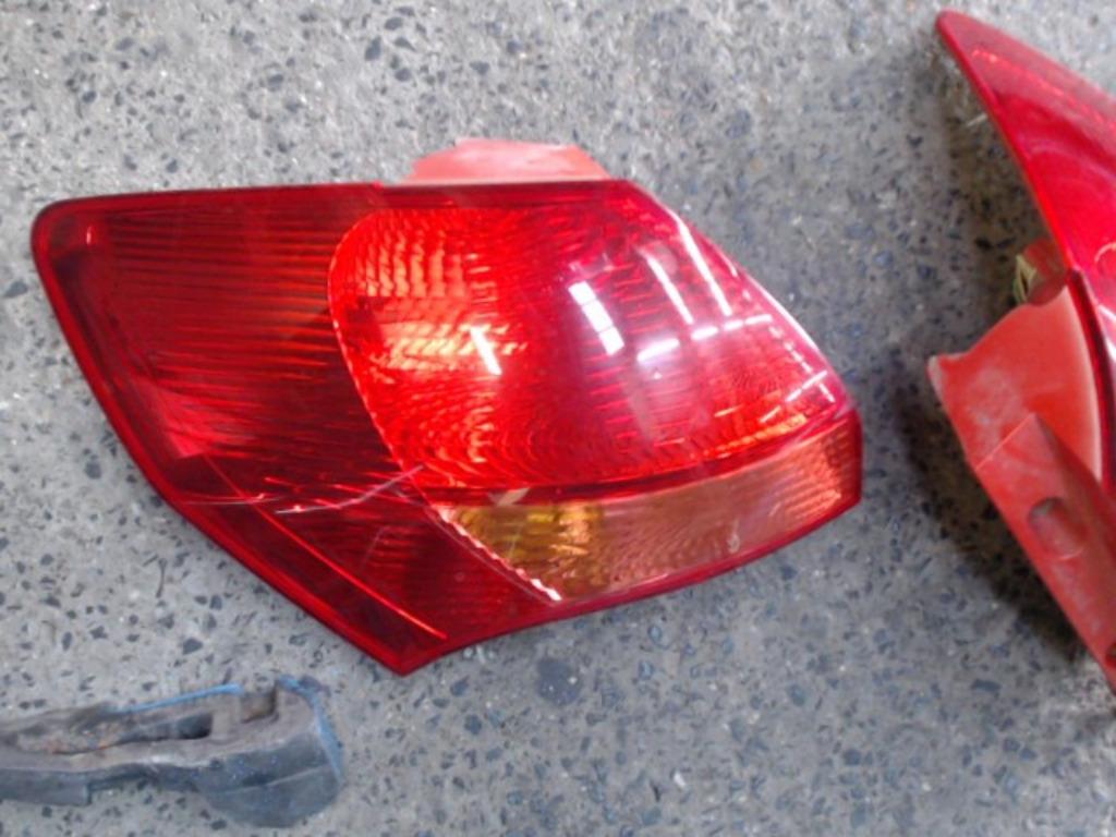 Feu arrière gauche Kia Venga 2010-2015 LP/15041, Ophalen, Gebruikt, Kia