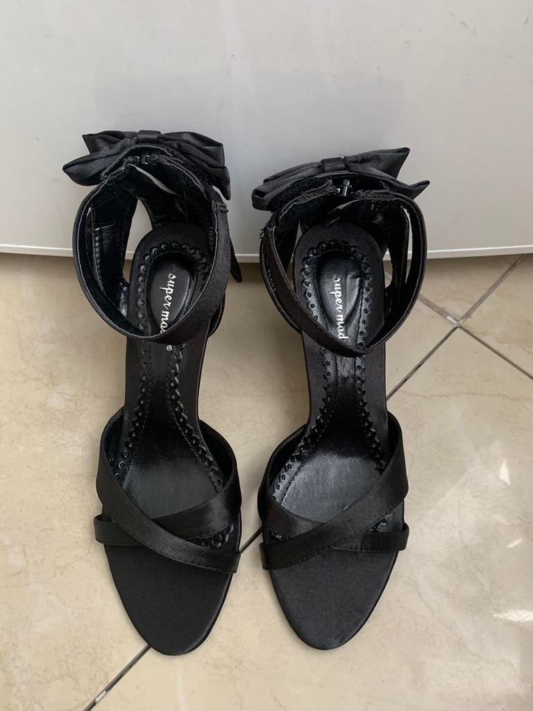 Sandales femme neuves SUPER MODE taille 37, Neuf, SUPER MODE, Noir, Sandales et Mûles