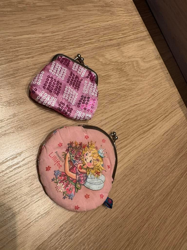 2 kleine portemonnees, Enlèvement ou Envoi, Comme neuf, Violet, Avec fermeture à pression