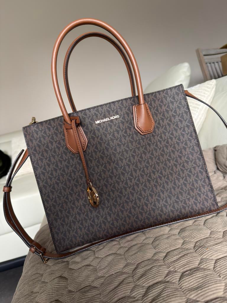 Authentic Michael Kors Kimberly bag, Handtassen en Accessoires, Tassen | Damestassen, Zo goed als nieuw, Handtas, Bruin, Ophalen of Verzenden